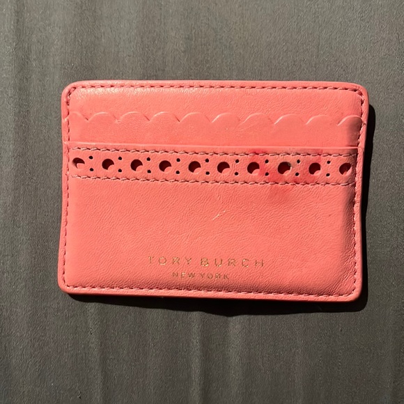Adorable pink Tory Burch card holder - Picture 1 of 3